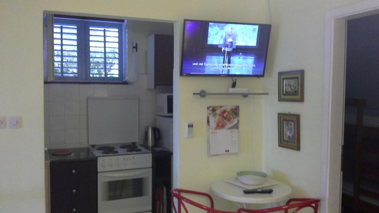 Apartments Anini Dvori Promajna Luaran gambar